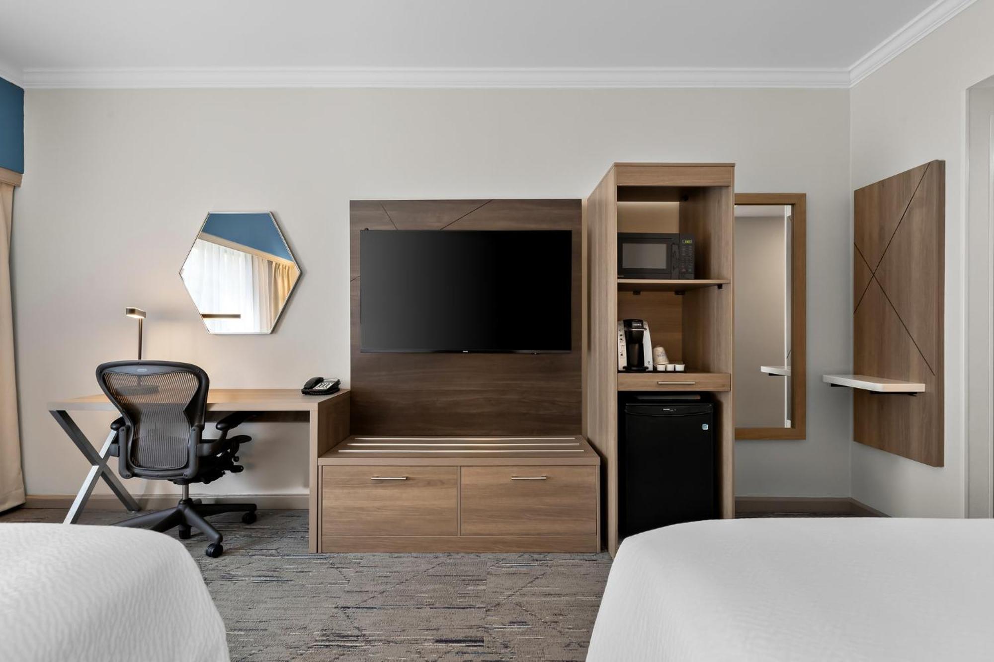 Holiday Inn Express Princeton Southeast By Ihg Plainsboro Екстериор снимка