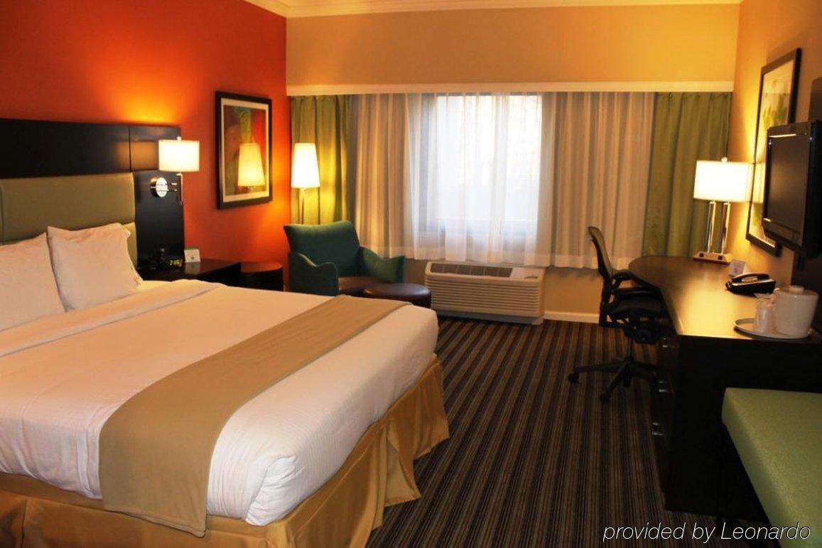 Holiday Inn Express Princeton Southeast By Ihg Plainsboro Стая снимка