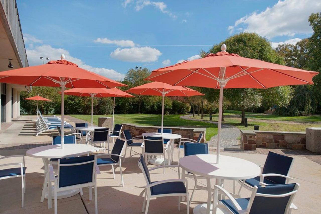 Holiday Inn Express Princeton Southeast By Ihg Plainsboro Екстериор снимка