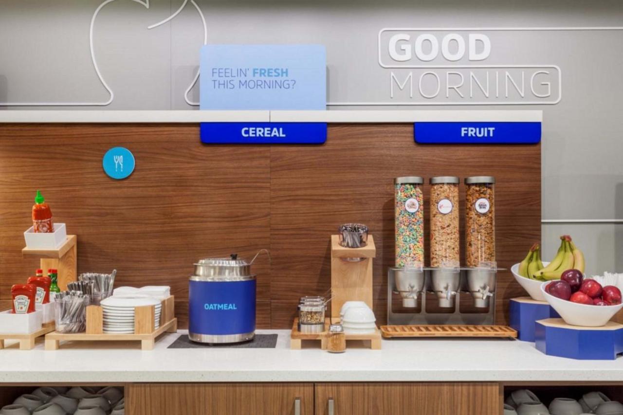 Holiday Inn Express Princeton Southeast By Ihg Plainsboro Екстериор снимка